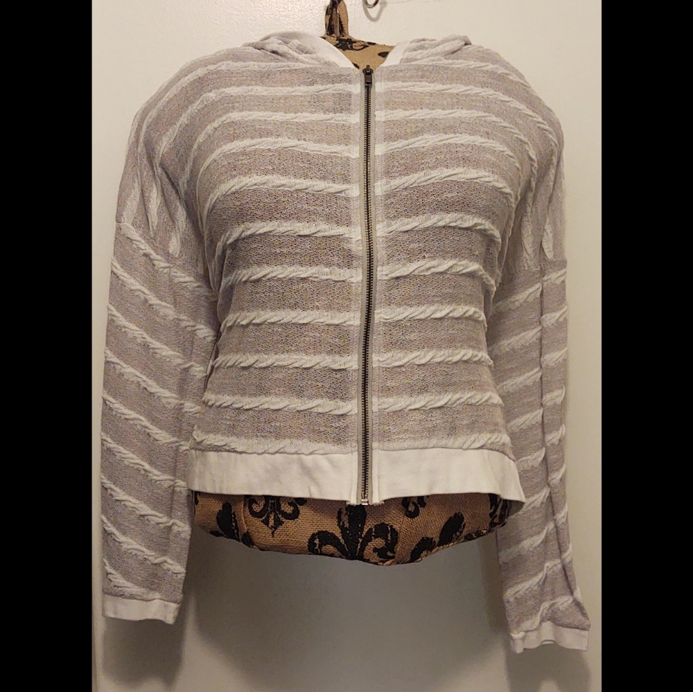 Hem & Thread Long Sleeve Zip-up Cardigan